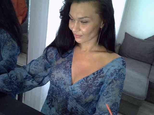 TayaDeluxe webcam