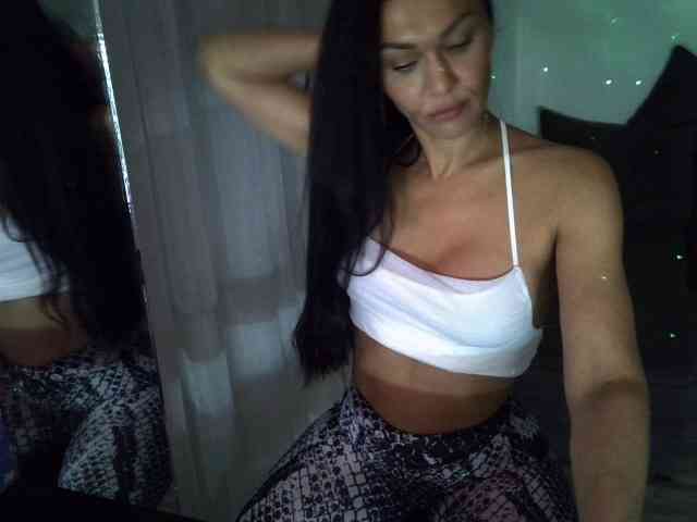 TayaDeluxe webcam