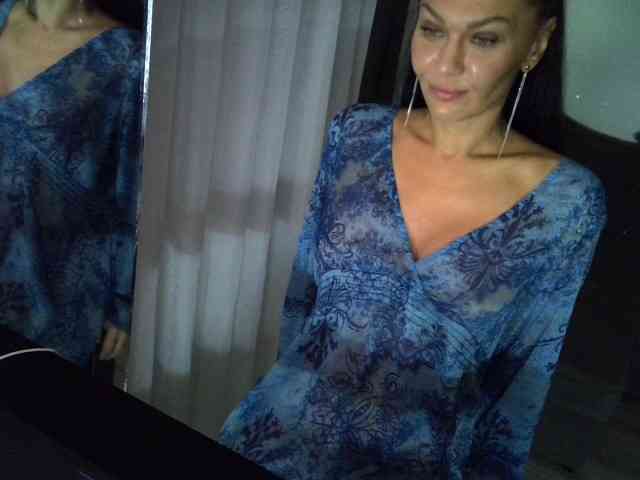TayaDeluxe webcam