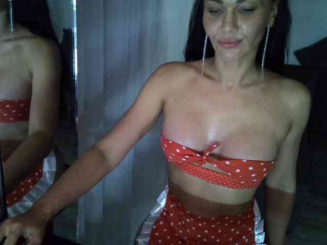 TayaDeluxe webcam