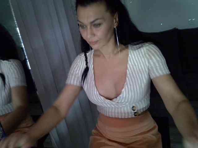 TayaDeluxe webcam