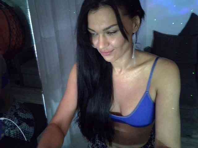 TayaDeluxe webcam