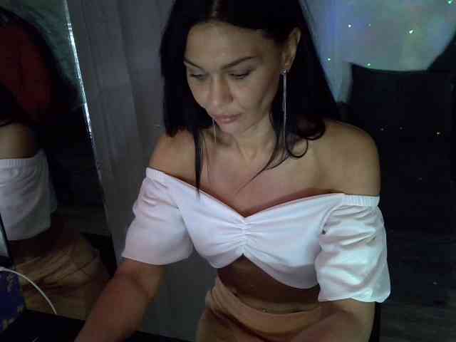TayaDeluxe webcam