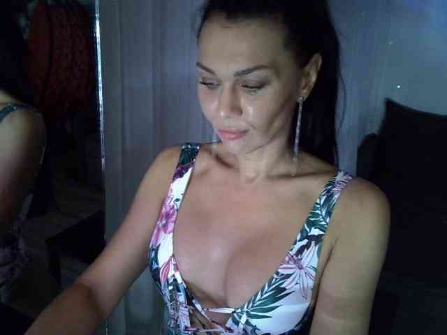 TayaDeluxe webcam