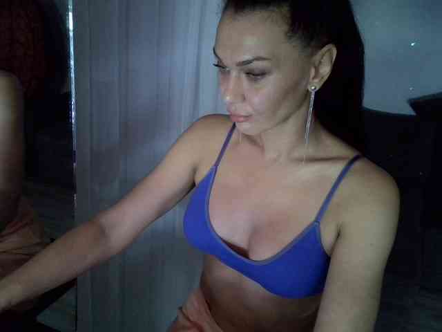 TayaDeluxe webcam