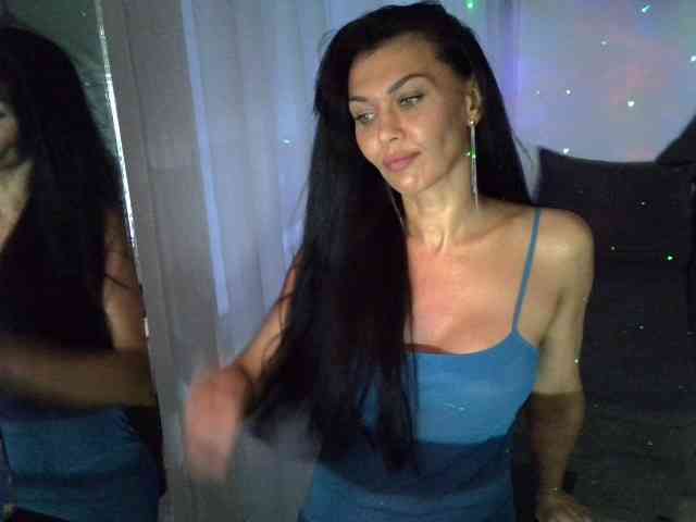 TayaDeluxe webcam
