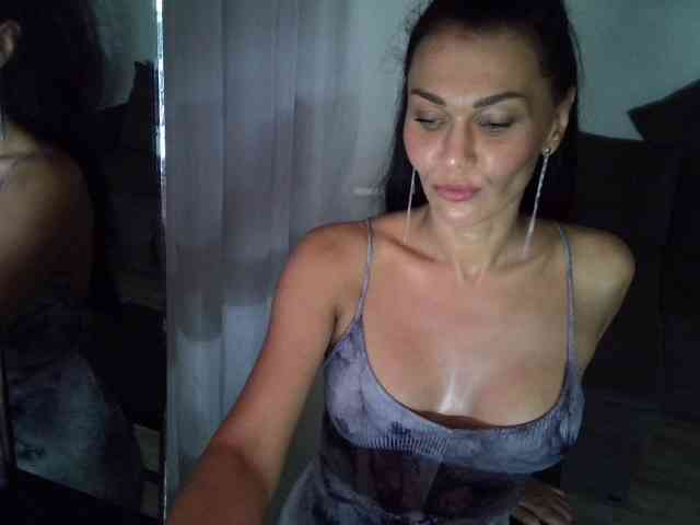 TayaDeluxe webcam