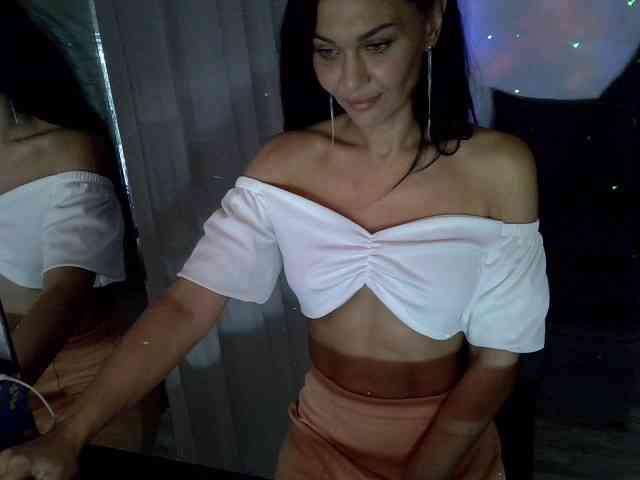 TayaDeluxe webcam