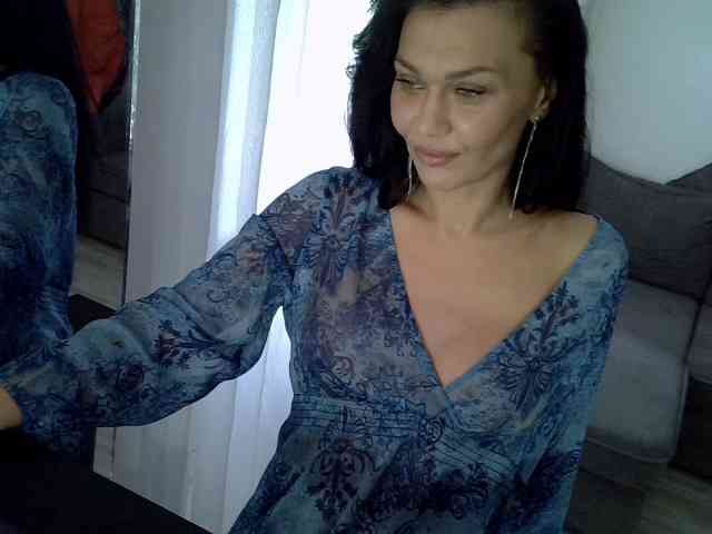 TayaDeluxe webcam