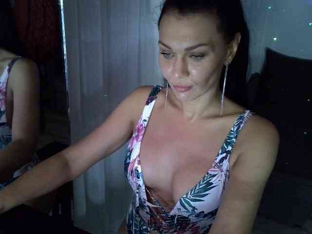 TayaDeluxe webcam