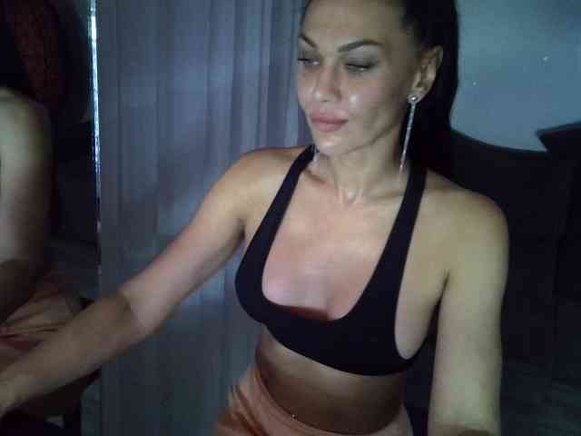 TayaDeluxe webcam