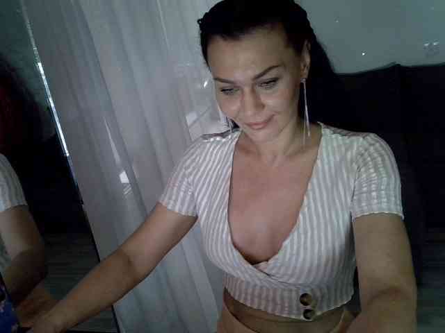 TayaDeluxe webcam