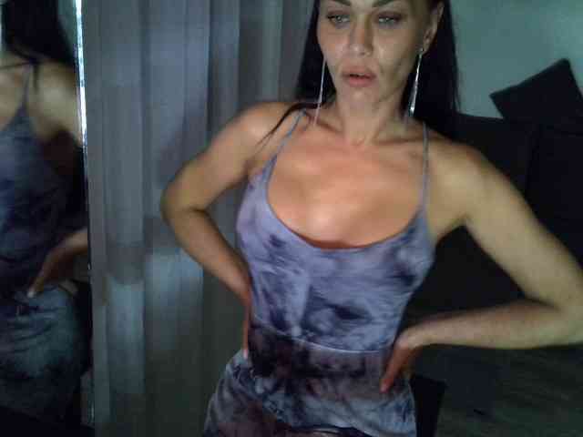 web cam chat TayaDeluxe
