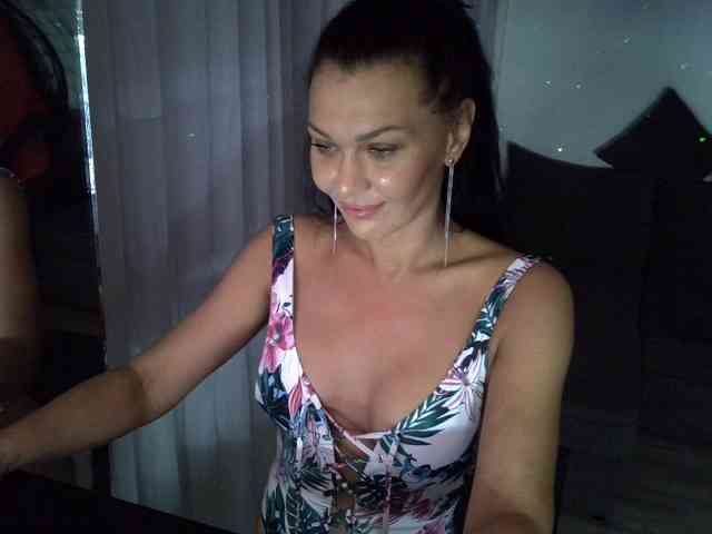 TayaDeluxe webcam