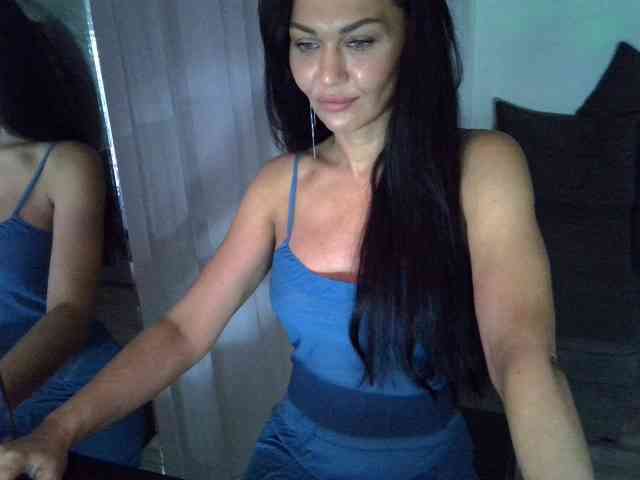 TayaDeluxe webcam