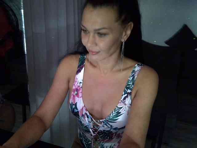 TayaDeluxe webcam