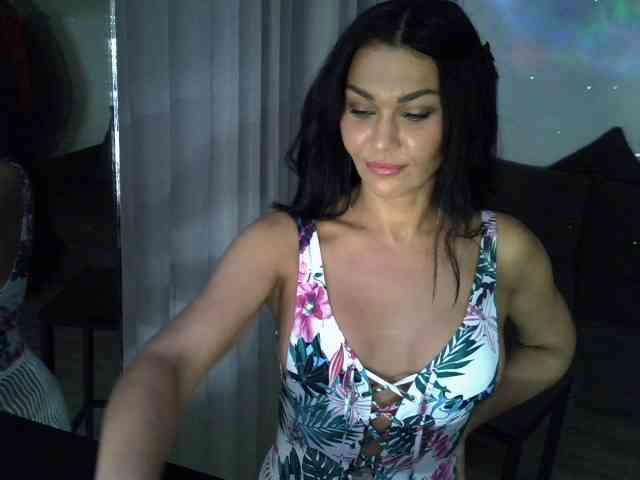 TayaDeluxe webcam