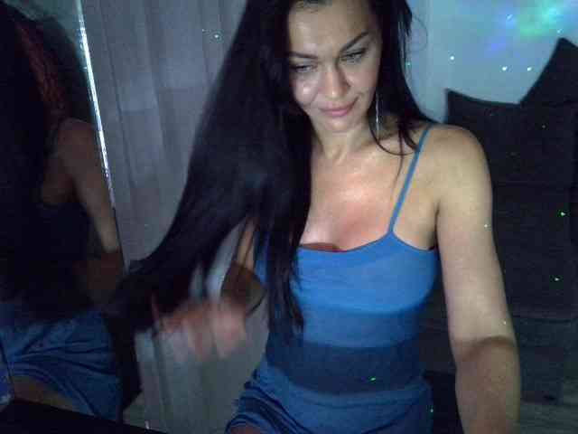 TayaDeluxe webcam