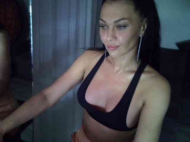TayaDeluxe webcam