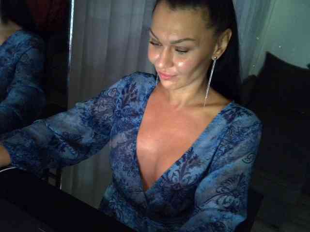 TayaDeluxe webcam