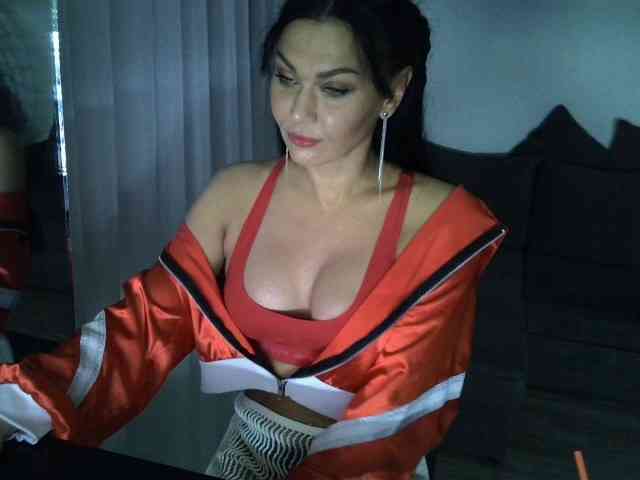 TayaDeluxe webcam