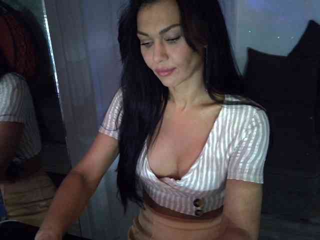 TayaDeluxe webcam