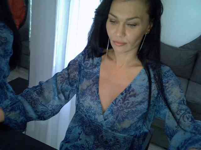 TayaDeluxe webcam