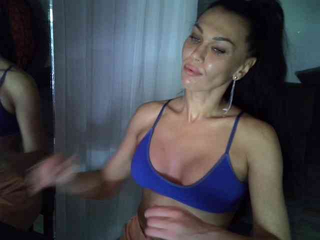 TayaDeluxe webcam