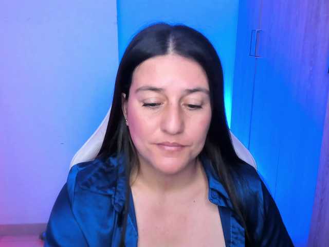 Saskyaajohnson's BongaCams show and profile