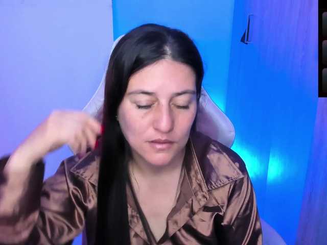 Saskyaajohnson's BongaCams show and profile