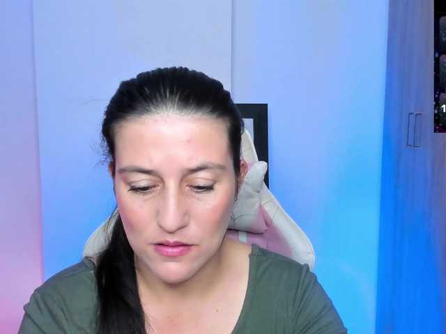 Saskyaajohnson webcam