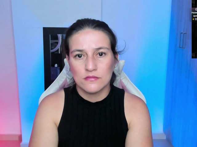 Saskyaajohnson's BongaCams show and profile