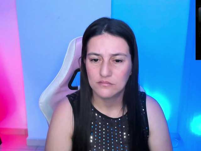 Saskyaajohnson's BongaCams show and profile