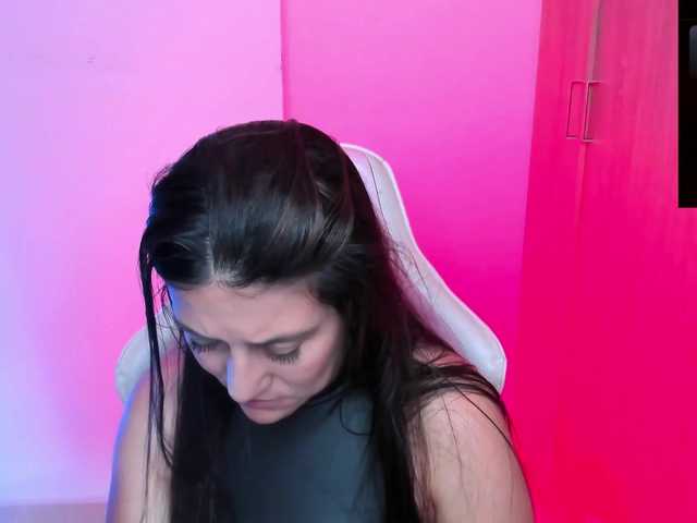 Saskyaajohnson's BongaCams show and profile