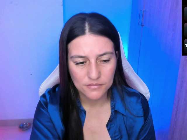 Saskyaajohnson's BongaCams show and profile