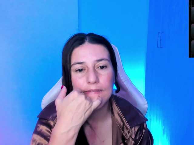 Saskyaajohnson from BongaCams is Freechat