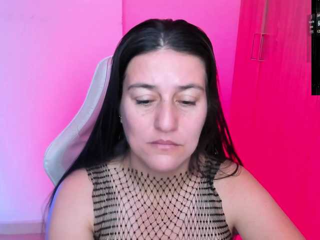 Saskyaajohnson from BongaCams is Freechat