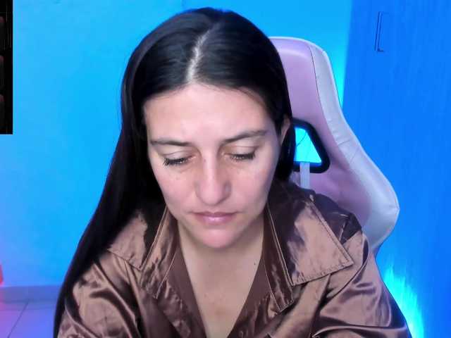 Saskyaajohnson's BongaCams show and profile