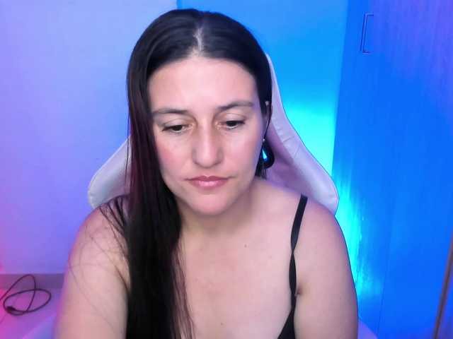 Saskyaajohnson's BongaCams show and profile