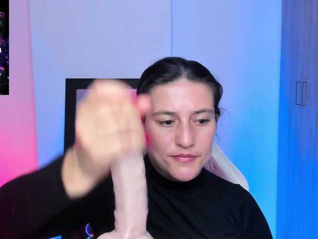 Saskyaajohnson webcam