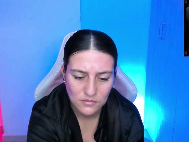 Saskyaajohnson's BongaCams show and profile