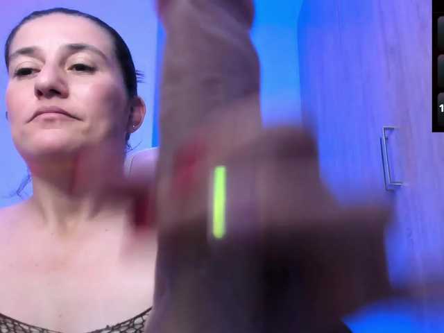 Saskyaajohnson's BongaCams show and profile