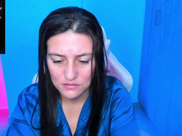 Saskyaajohnson's BongaCams show and profile