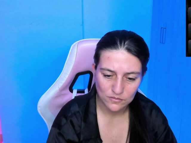 Saskyaajohnson's BongaCams show and profile