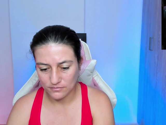 Saskyaajohnson's BongaCams show and profile