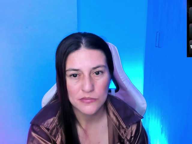 Saskyaajohnson webcam