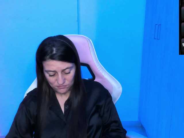 Saskyaajohnson's BongaCams show and profile