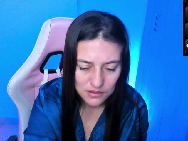 Saskyaajohnson's BongaCams show and profile