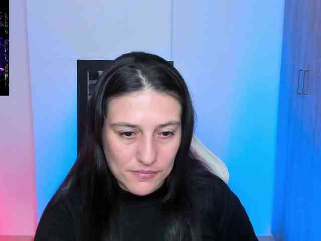 Saskyaajohnson webcam