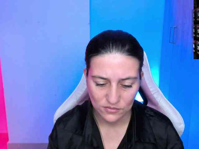 Saskyaajohnson webcam